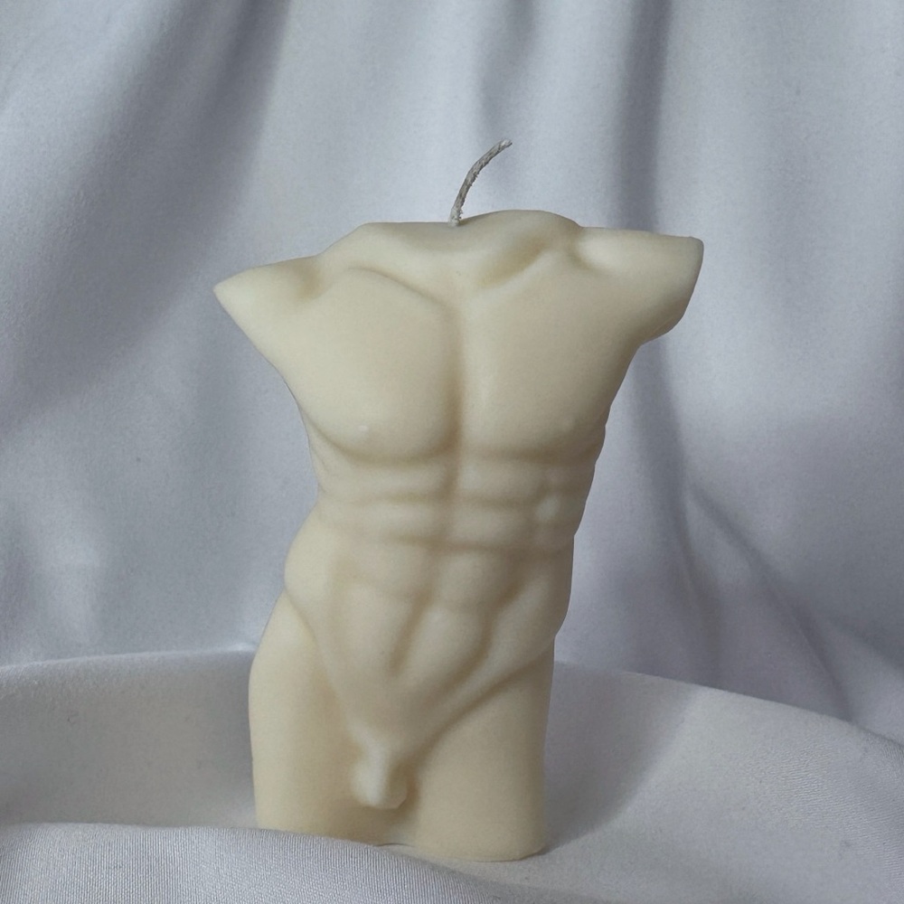 Handmade body candle made from a soy blend